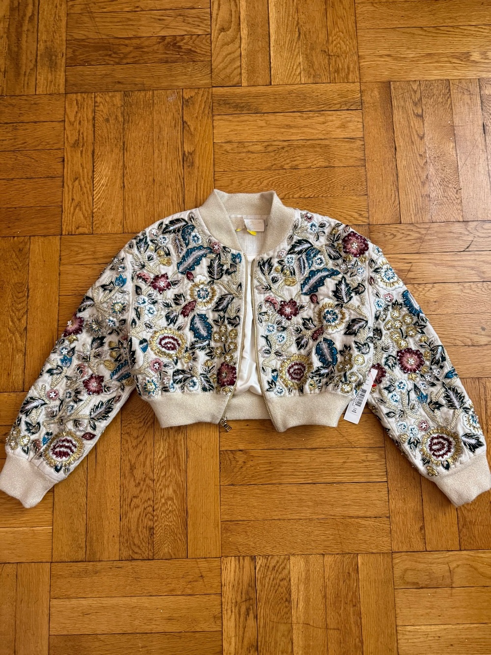 Alice + Olivia
ODIE EMBELLISHED BOMBER - Picture 11 of 16